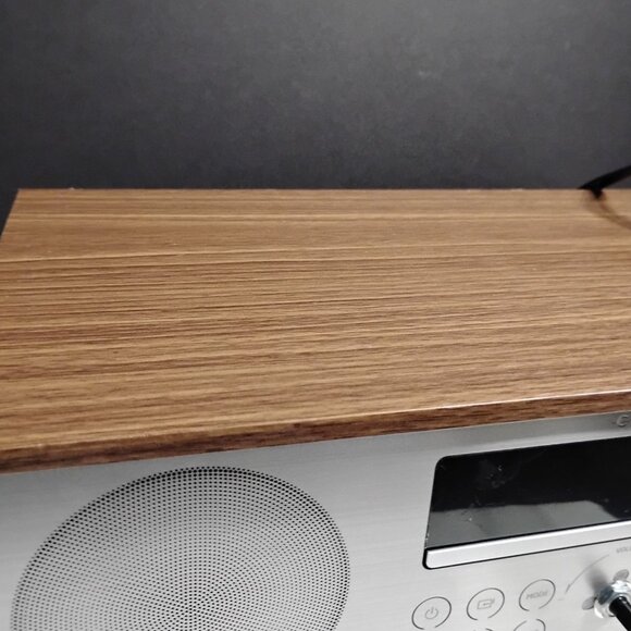 Crosley Fleetwood Speaker Radio Cd Player In Walnut (Bluetooth, Radio, CD) - Picture 12 of 15